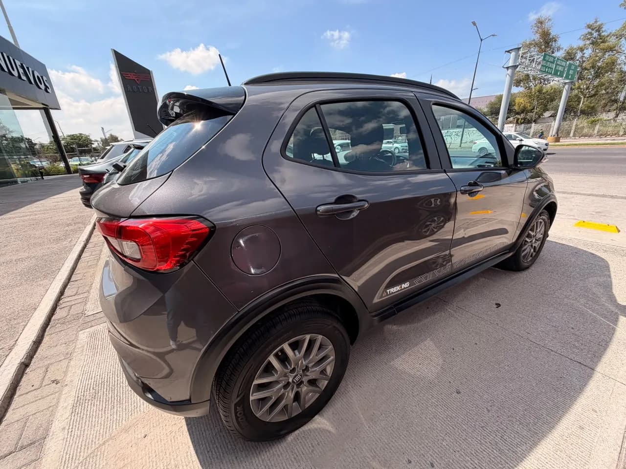 Fiat FIAT ARGO TREKKING 2022 - más imágenes