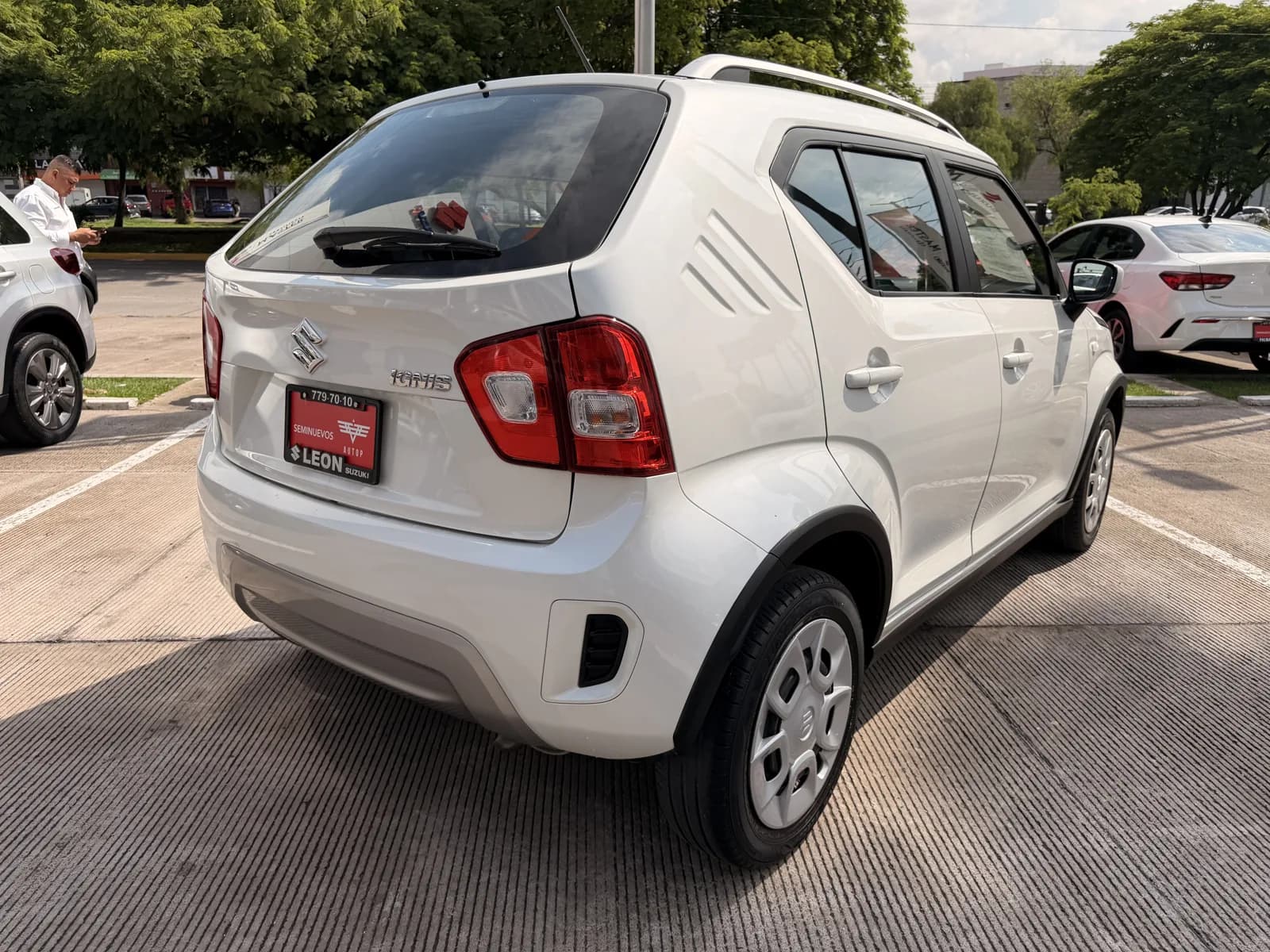 Suzuki SUZUKI IGNIS GL 1.2L 4CIL 2WD TM5 2023 - más imágenes