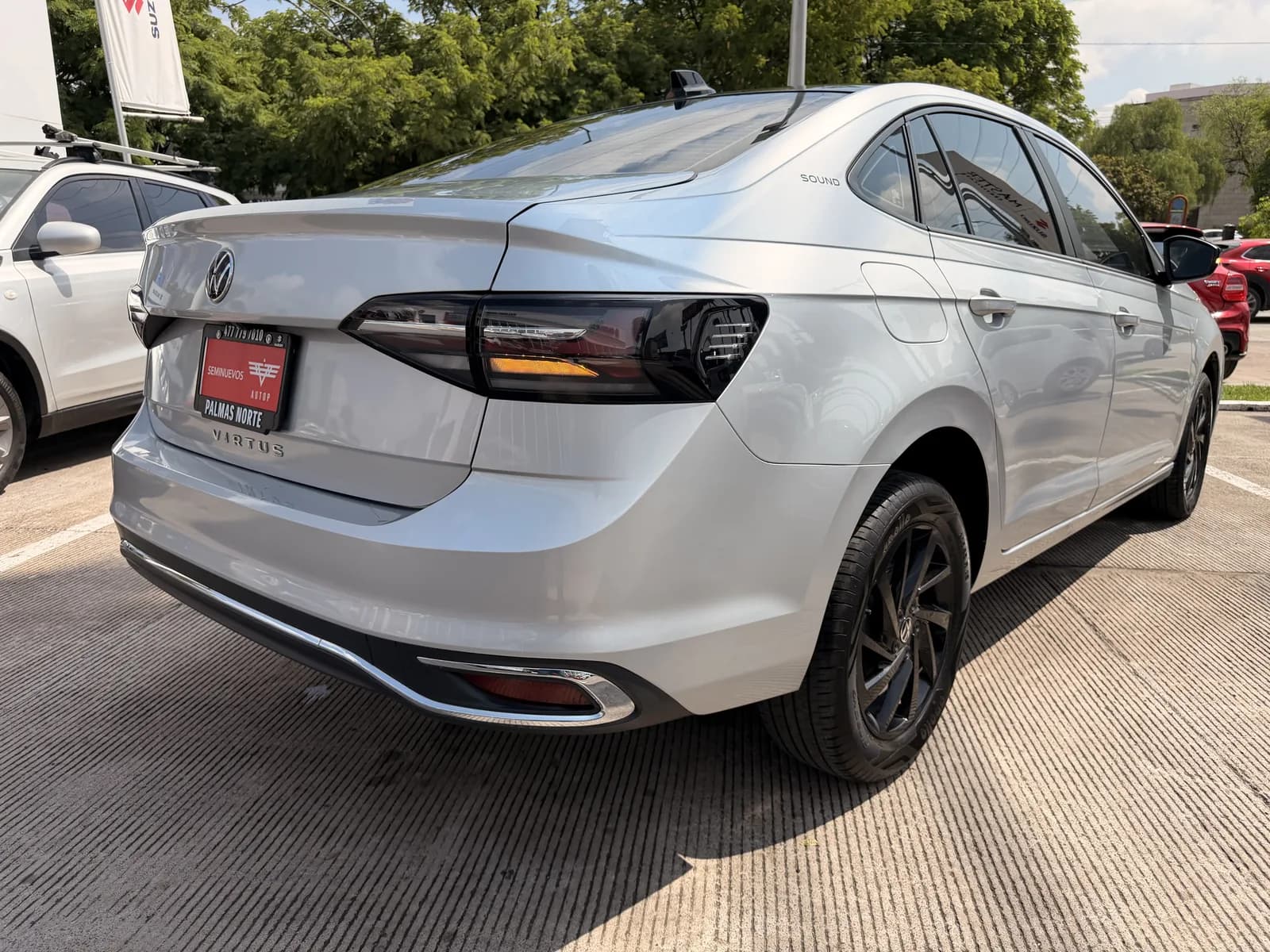 Volkswagen VOLKSWAGEN VIRTUS-COMFORTLINE PAQ SOUND 2024 - más imágenes