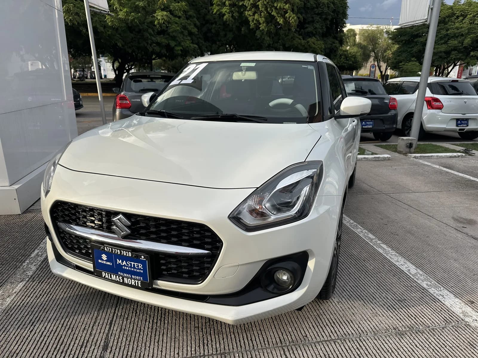 Suzuki SUZUKI SWIFT GLX 1.0L BOOSTERJET 3CIL 2WD 2021