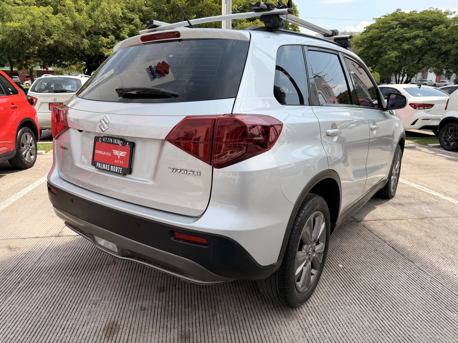 Suzuki SUZUKI VITARA GLS 6TA 1.6LT 2022 - más imágenes