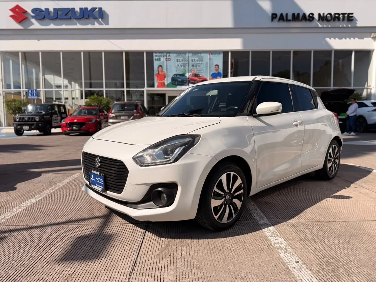 Suzuki SUZUKI SWIFT GLX 1.2L 4CIL 2WD TM5 2019 - más imágenes