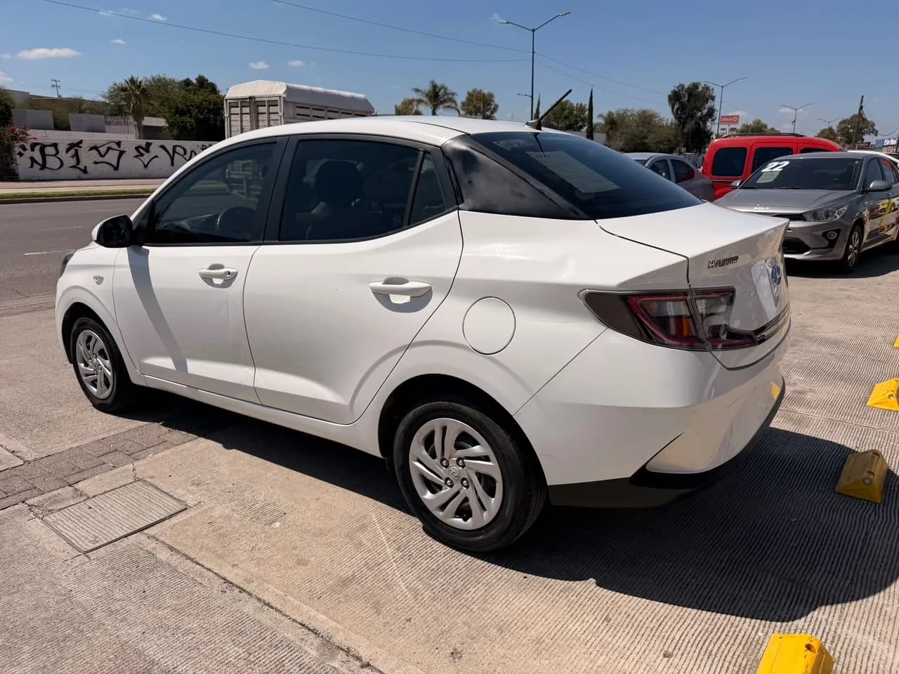 Hyundai HYUNDAI GRAND I10 MID GL SEDÁN 2021 - imagen 2
