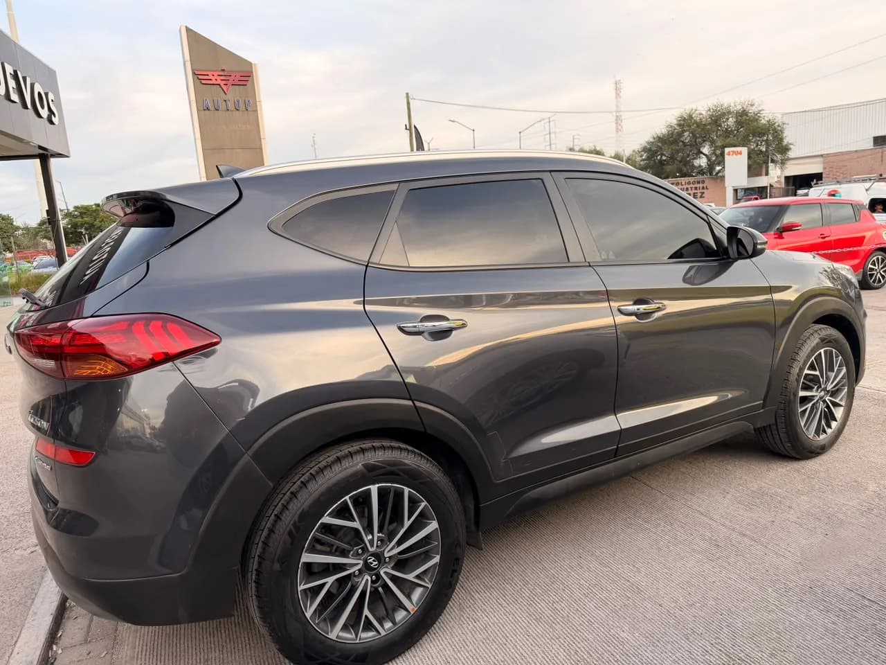 Hyundai HYUNDAI TUCSON LIMITED 2020 - más imágenes
