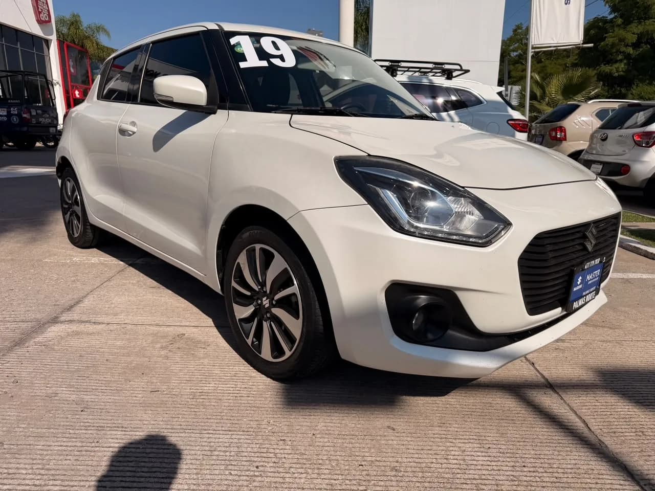 Suzuki SUZUKI SWIFT GLX 1.2L 4CIL 2WD TM5 2019