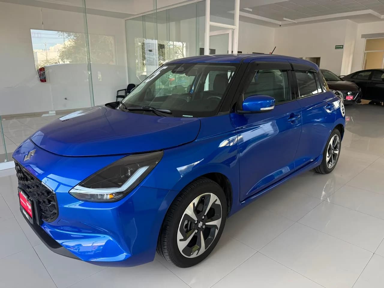 Suzuki SWIFT GLX BOOSTERGREEN 2025 - imagen 3