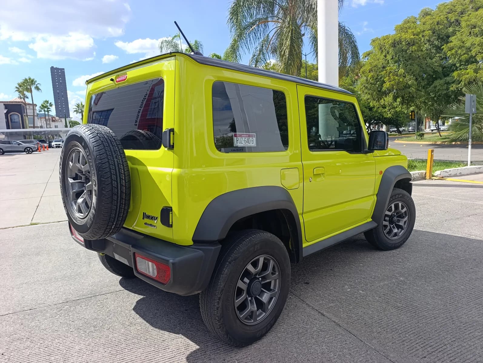 Suzuki SUZUKI JIMNY GLX AT BIT 2022 - más imágenes