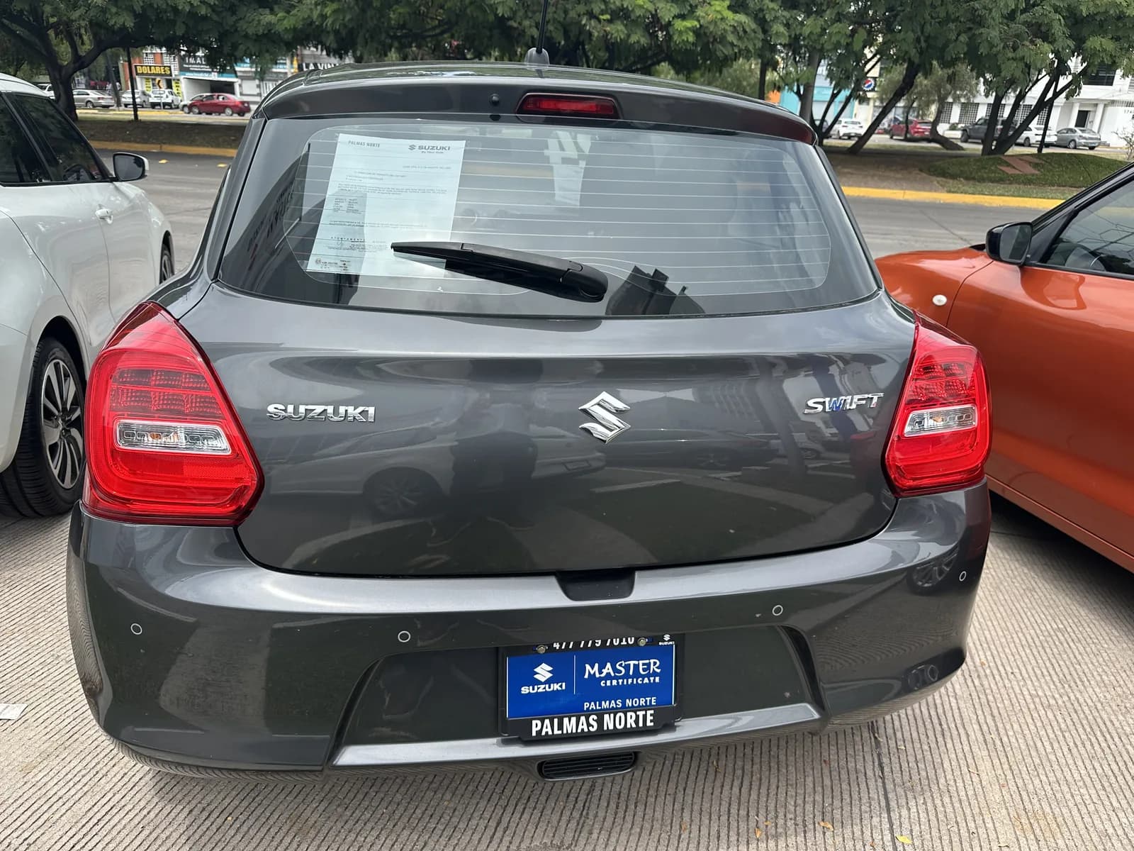 Suzuki SUZUKI SWIFT GLX 1.2L 4CIL 2WD TM5 2024 - más imágenes