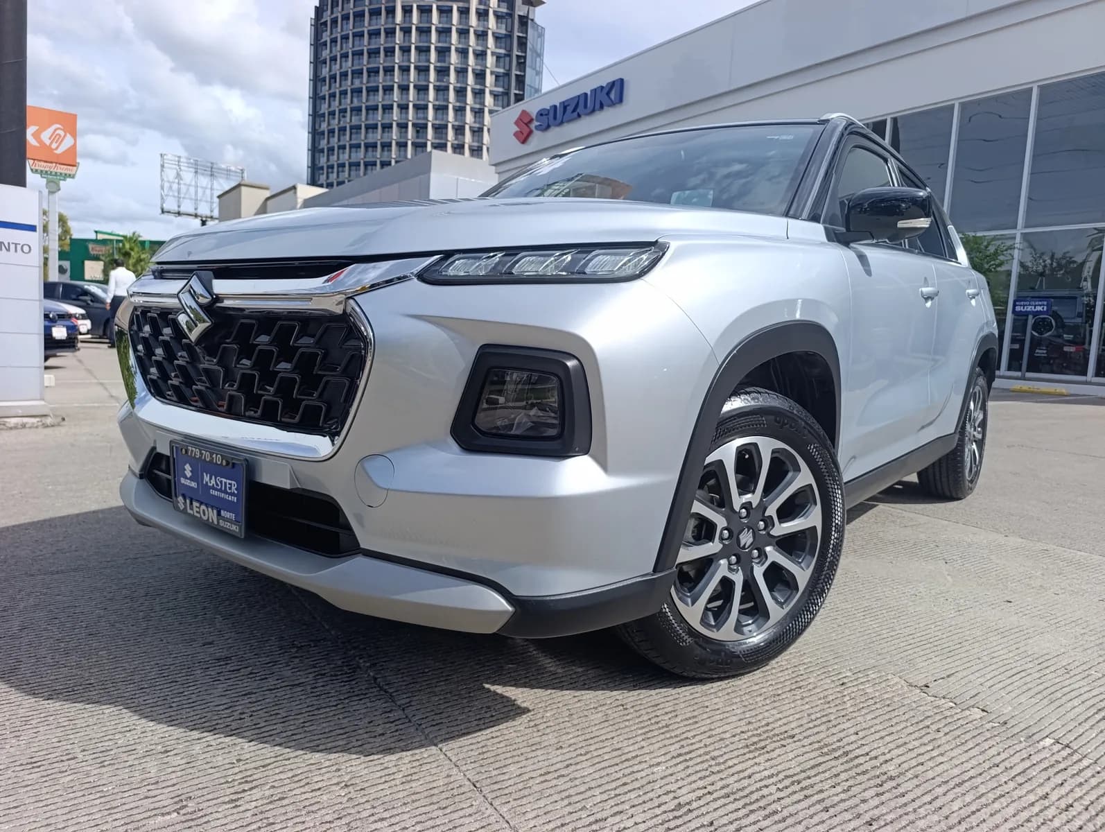 Suzuki SUZUKI GRAND VITARA GLX 1.5L BOOSTERGREEN 2024