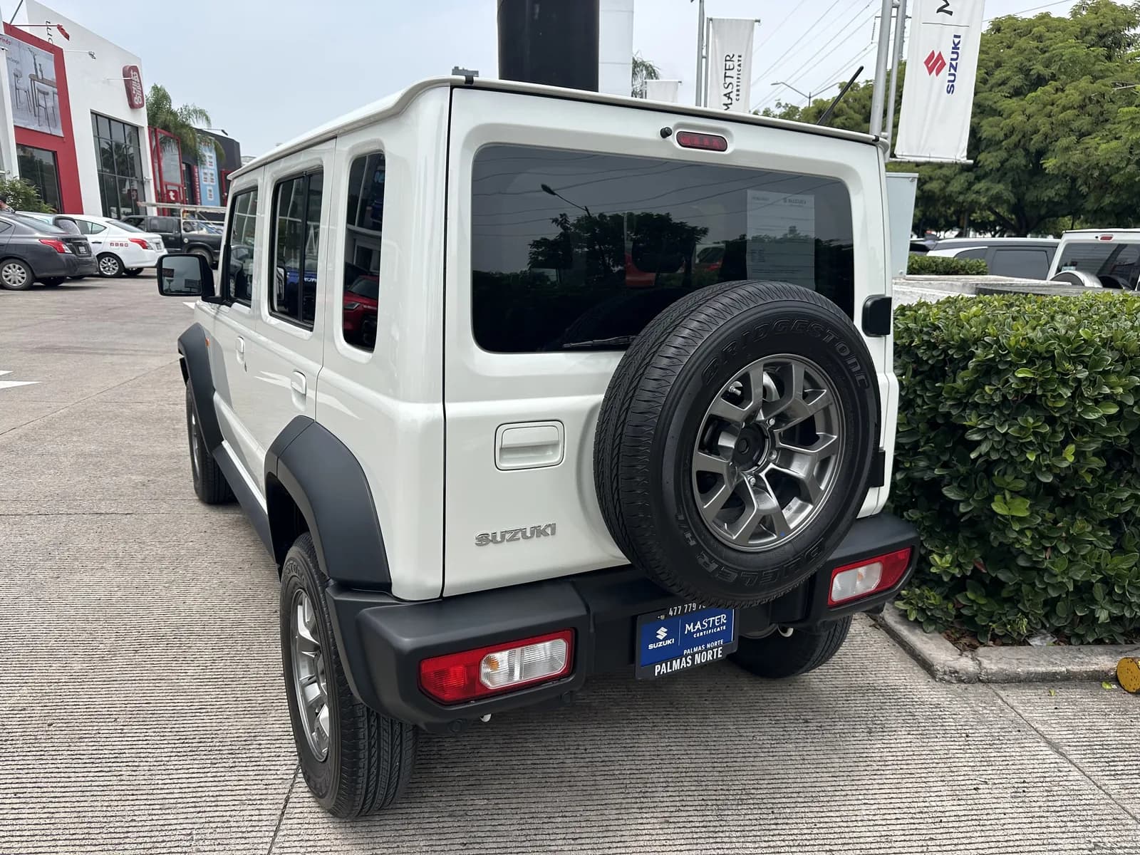 Suzuki SUZUKI JIMNY GLX 1.5L 4CIL 4WD 4PAS 5PTAS 2026 - imagen 4