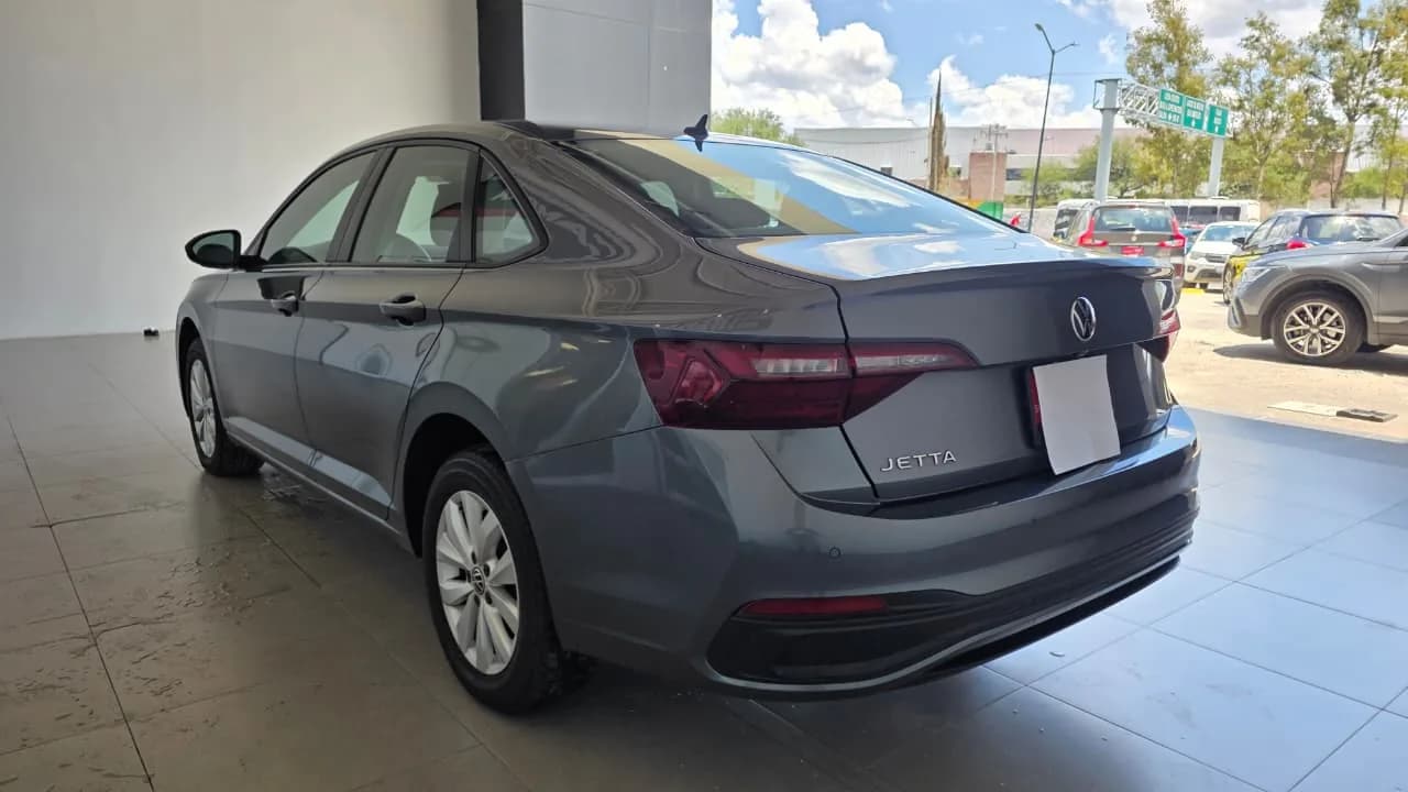 Volkswagen VOLKSWAGEN JETTA COMFORTLINE 2023