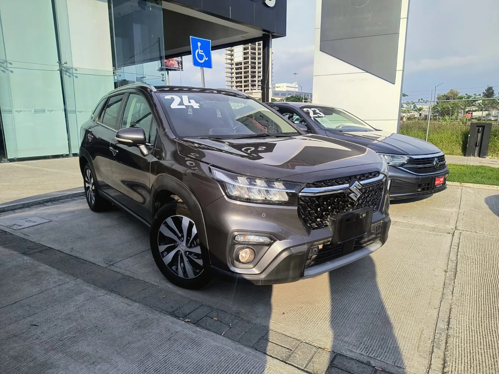Suzuki SUZUKI S-CROSS GLX BOOSTERJET 2024
