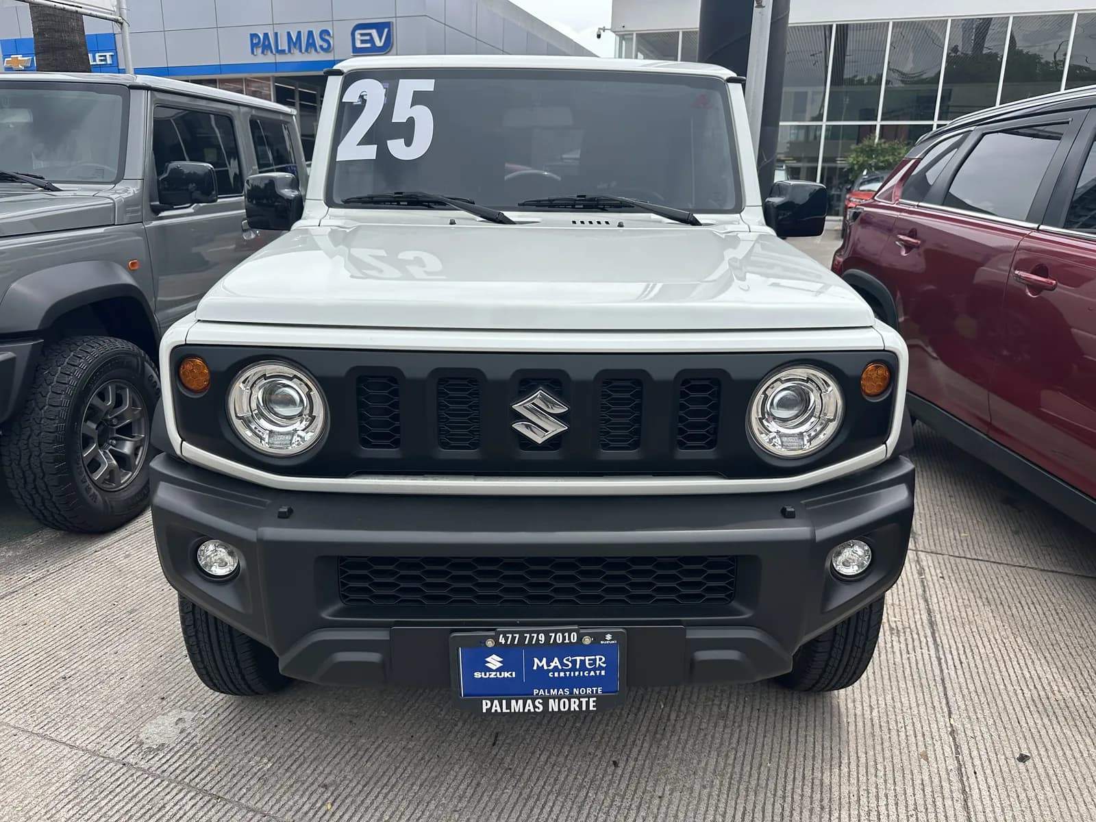 Suzuki SUZUKI JIMNY GLX 1.5L 4CIL 4WD 4PAS 3PTAS 2025 - imagen 2