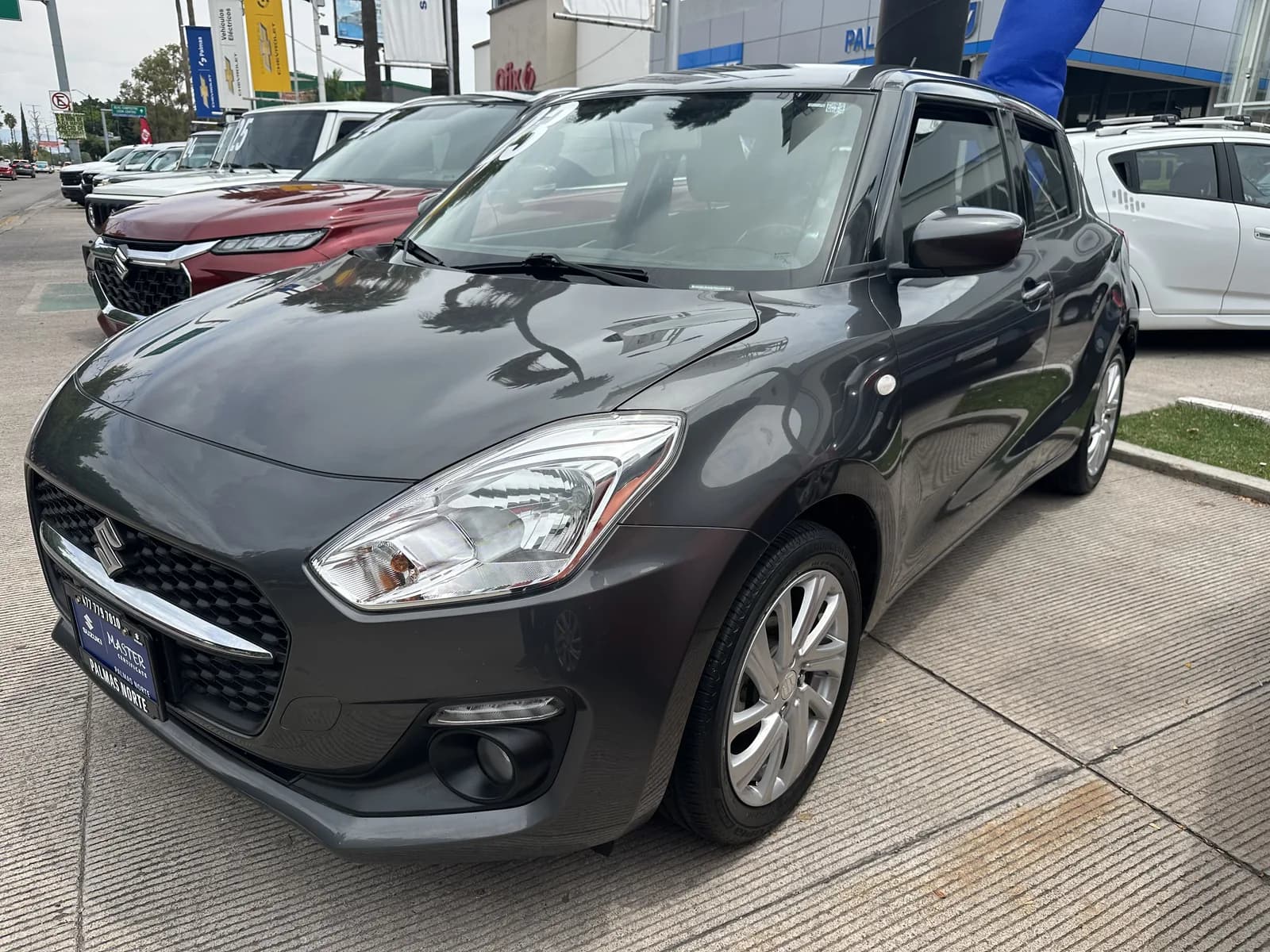 Suzuki SUZUKI SWIFT GLS 1.2L 4CIL 2WD CVT 2023 - imagen 3