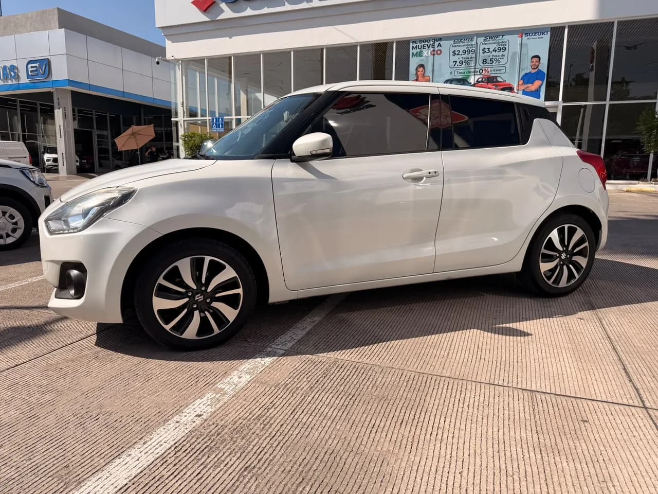 Suzuki SUZUKI SWIFT GLX 1.2L 4CIL 2WD TM5 2019 - imagen 2