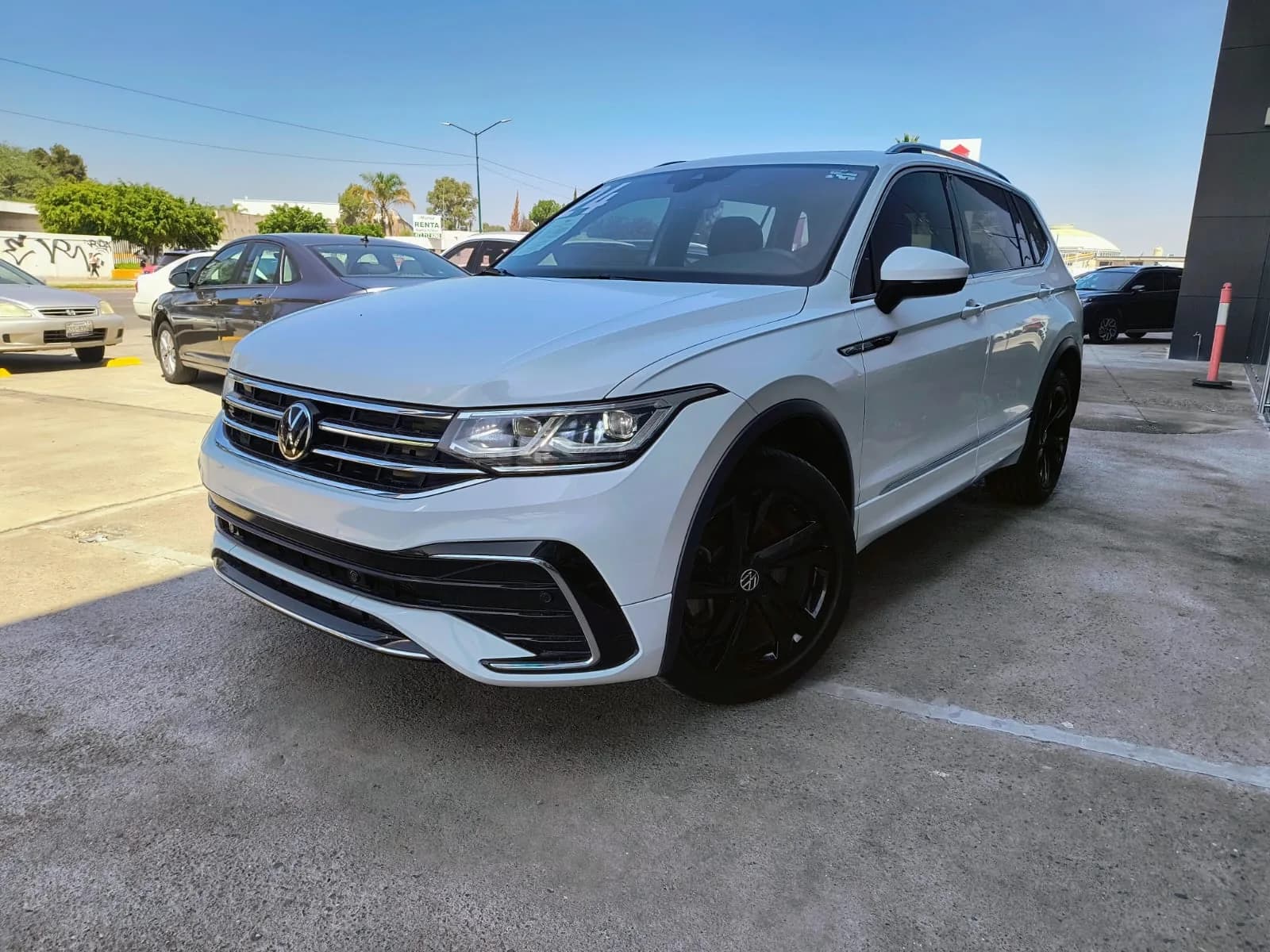 Volkswagen VOLKSWAGEN TIGUAN R-LINE 2.0 2024