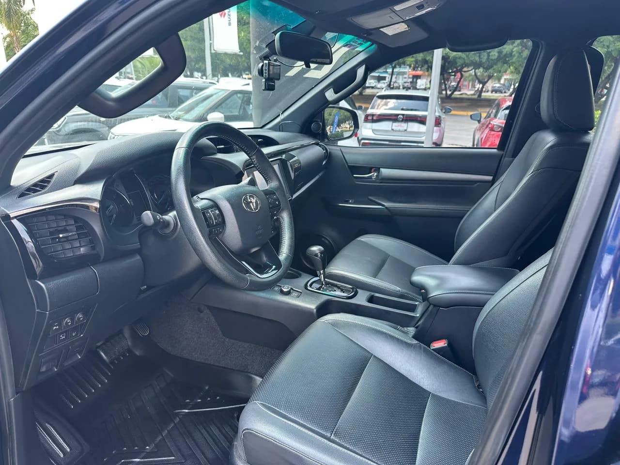 Toyota TOYOTA HILUX ADVENTURE DIESEL 4X4 2024 - imagen 2