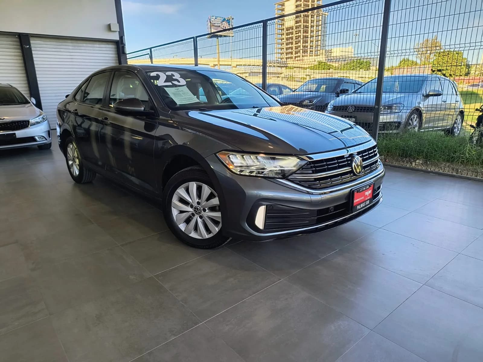 Volkswagen VOLKSWAGEN JETTA COMFORTLINE 2023 - imagen 4
