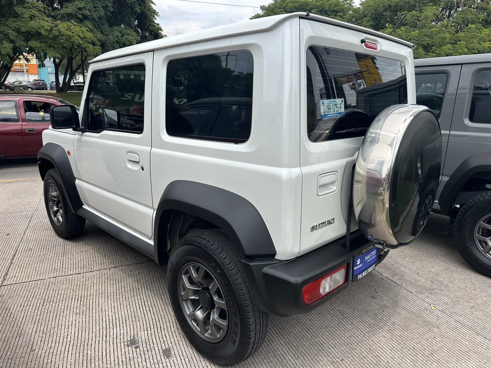 Suzuki SUZUKI JIMNY GLX 1.5L 4CIL 4WD 4PAS 3PTAS 2025 - imagen 4