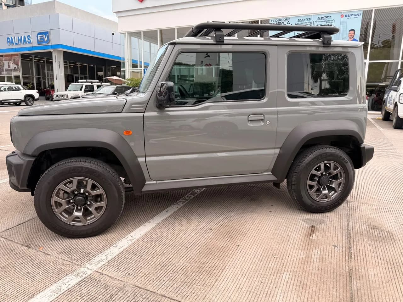 Suzuki SUZUKI JIMNY GLX 1.5L 4CIL 4WD TA4 4PAS 3PTAS 2025