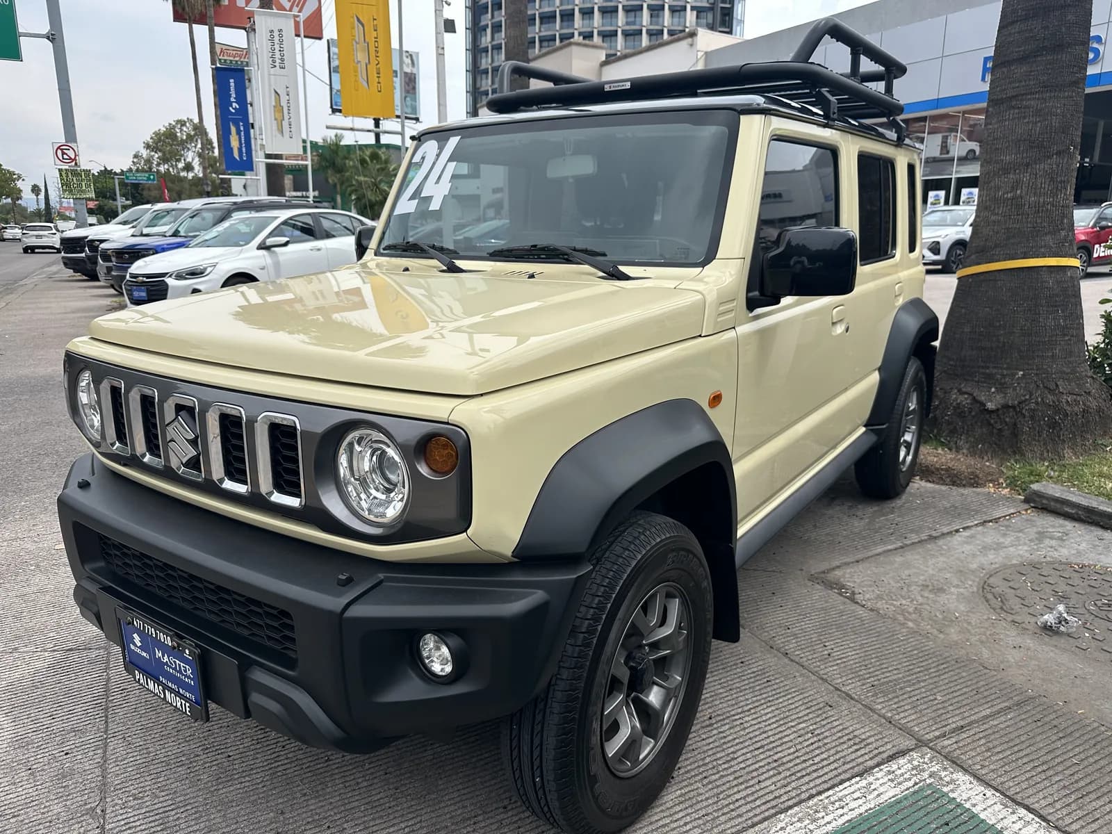 Suzuki SUZUKI JIMNY GLX 1.5L 4CIL 4WD 4PAS 5PTAS 2024 - imagen 3
