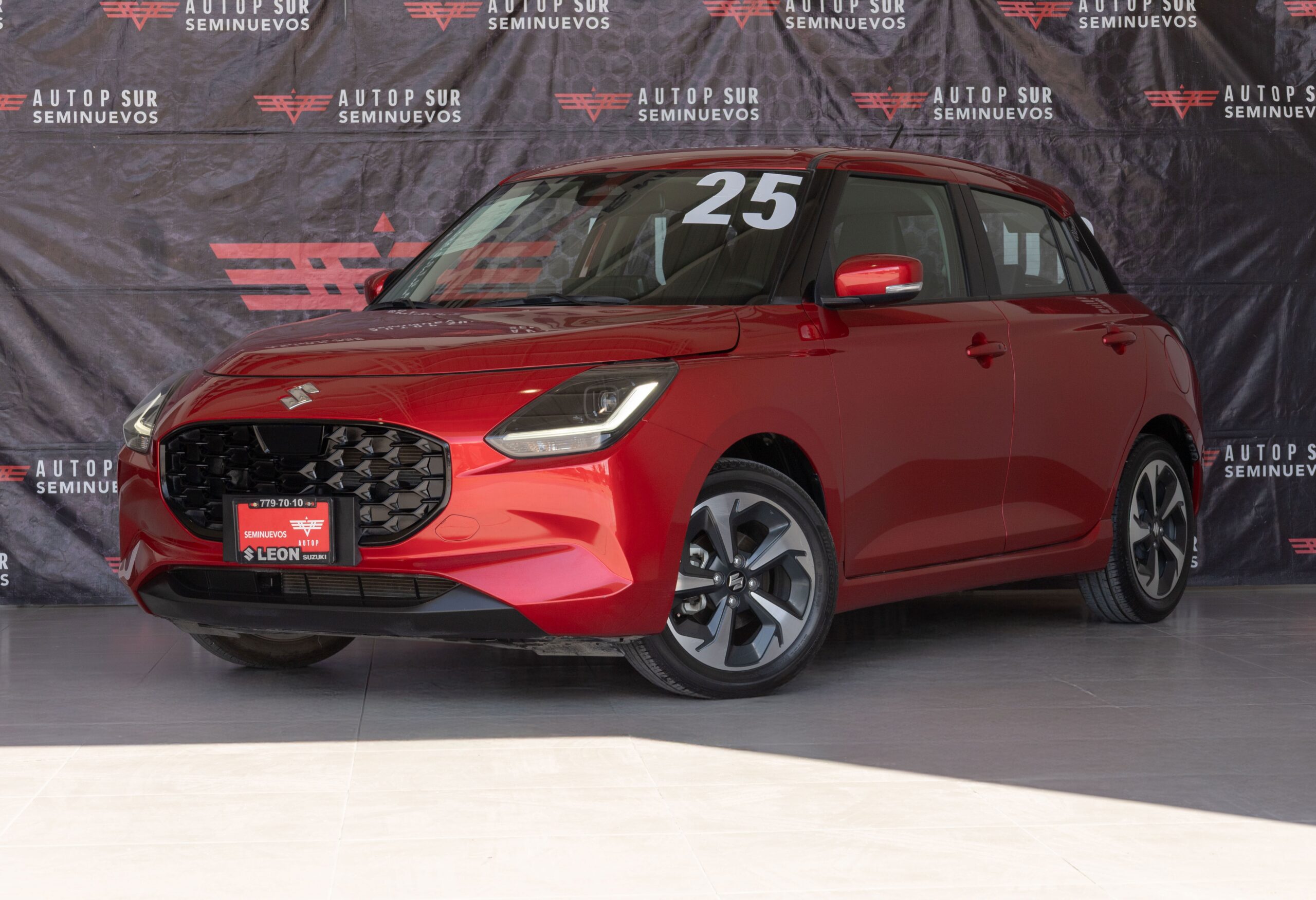 SUZUKI JIMNY GLX 5 PTAS 2025 GRIS ANTARTIDA