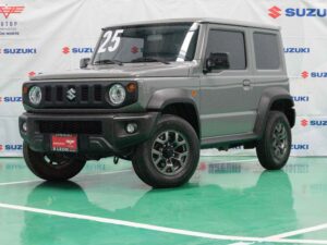 SUZUKI JIMNY GLX 3 PTAS 2025 GRIS CUARZO $439,000.00