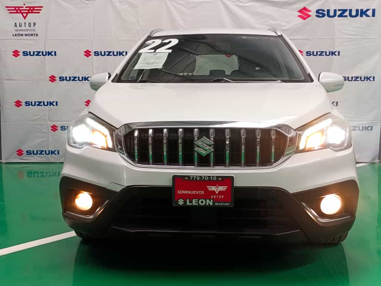 SUZUKI S-CROSS GLX 1.6 LT BLANCO 98,000Km $296,000.00 - Image 3