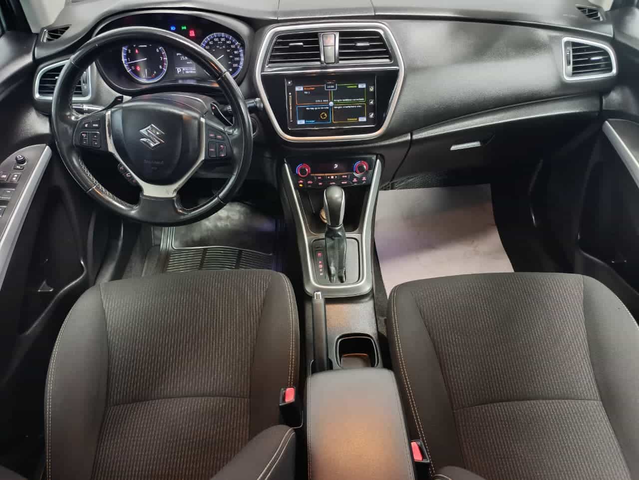 SUZUKI S-CROSS GLX 1.6 LT BLANCO 98,000Km $296,000.00 - Image 2