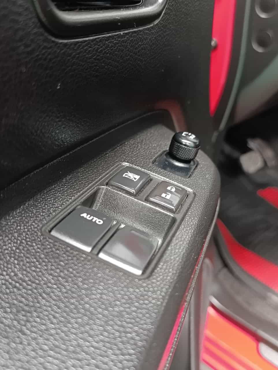 SUZUKI IGNIS GL 1.2L 4CIL 2WD CVT ROJO 51,000Km $239,000.00 - Image 10