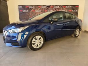 NISSAN VERSA SENSE TM 2022 AZUL 64,500Km $259,000.00